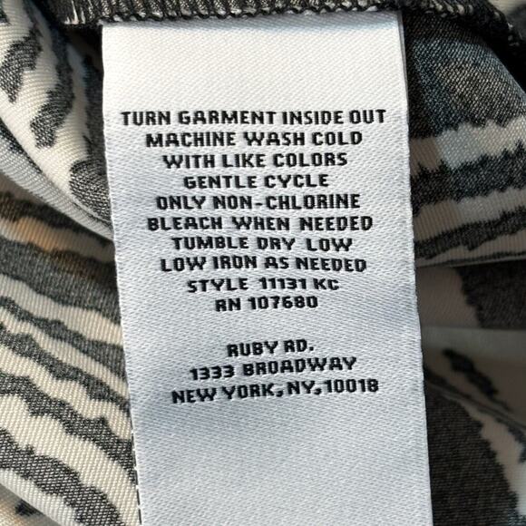 Ruby Rd. Women Buttoned Black and White Abstract Print Charmeuse Jacket Size‎ XL - Picture 6 of 6